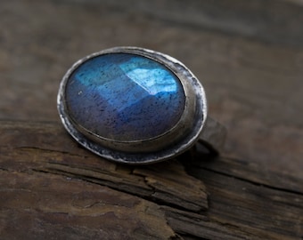 flash labradorite ring -  handmade bezel set gemstone ring - facet stone jewelry - sterling silver ring - natural gemstone ring - size 6-11