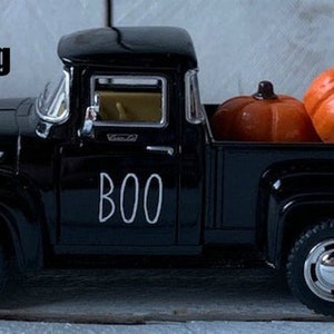 Farmhouse Decor, Metal Truck, Farmhouse Fall Decor, Halloween Truck, Pumpkin Truck, Farm Truck Decor,Metal Farm Truck,Fall Truck, Fall Decor