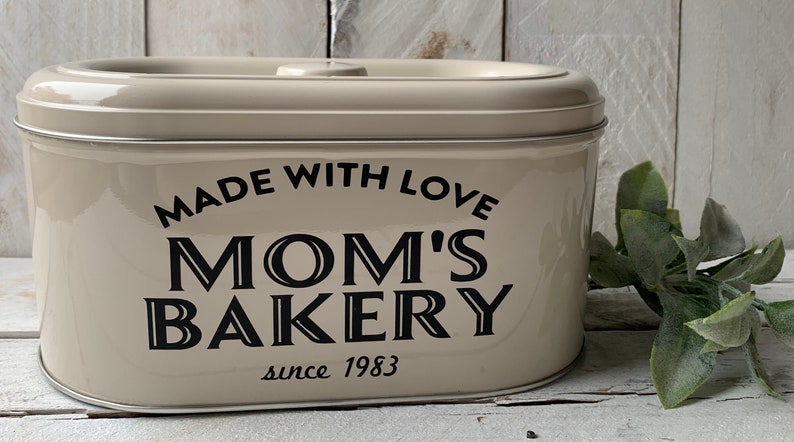 Farmhouse Decor, Farmhouse Kitchen Decor, Kitchen Decor, Personalized Tin, Personalized Gift, Moms Bakery, Bakery Box, Cookie Tin image 2