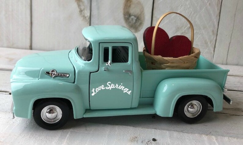 farmhouse metal truck