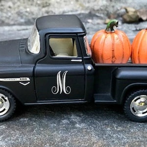 Farm Truck Decor, Tiered Tray Decor, Pumpkin Truck, Farmhouse Fall Decor, Farmhouse Truck, Vintage Farm Truck. Fall Truck Decor