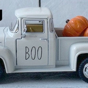 Farmhouse Decor, Metal Truck, Halloween Truck, Pumpkin Truck, Farm Truck Decor,Metal Farm Truck,Fall Truck, Tiered Tray Decor, Fall Decor