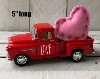Red Metal Truck, Farm Truck Decor, Farmhouse Decor, Farm Truck,Vintage Truck Decor, Little Red Truck Decor, Valentines Truck