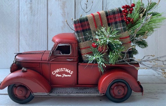 Qiilu Décoration de Noël Vintage Camion Rouge avec Arbres de Noël en Métal