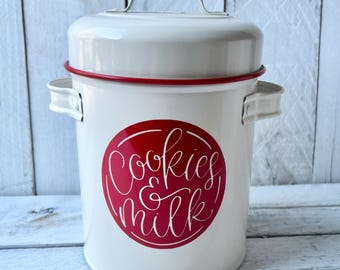 Christmas Cookie Tin, Farmhouse  Decor, Farmhouse Kitchen Decor, Cookie Tin, Bakery Decor, Christmas Gift, Treat Tin