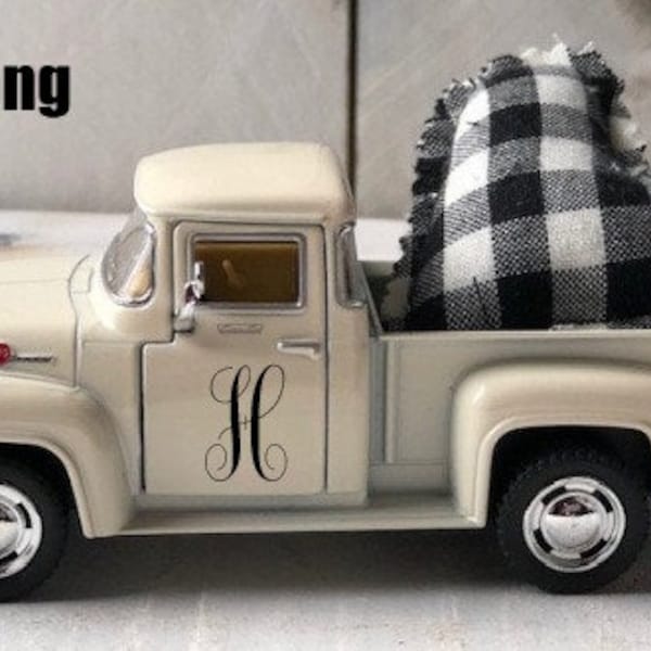 Farmhouse Decor,Buffalo Check Truck, Truck Decor, Metal Truck,Farmhouse Truck, Buffalo Check Decor, Metal Farm Truck, Tiered Tray Decor