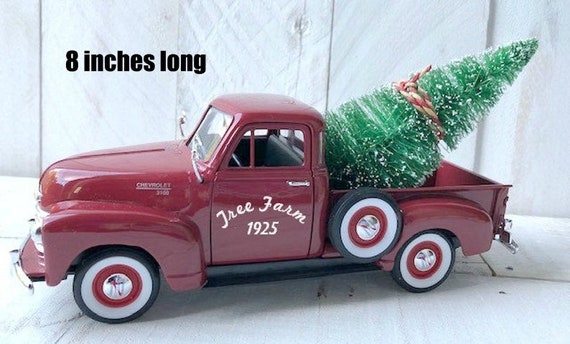 Red Metal Christmas Tree Farm Pickup Truck Decoration Red Metal Christmas Tree Farm Pickup Truck Decoration