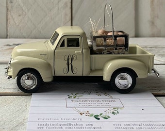 Metal Farm Truck, Personalized Truck, Farmhouse Decor, Tiered Tray Decor,Farmhouse Truck Decor, Cream Pickup Truck, Farm Truck,Pickup Truck
