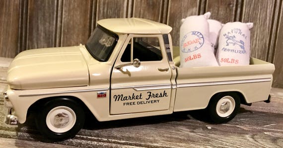 Diecast Vintage Pickup Truck Vintage Truck Decor Farmhouse Truck Decor Vintage Truck Metal Truck Farmhouse Decor Vintage Farm Truck