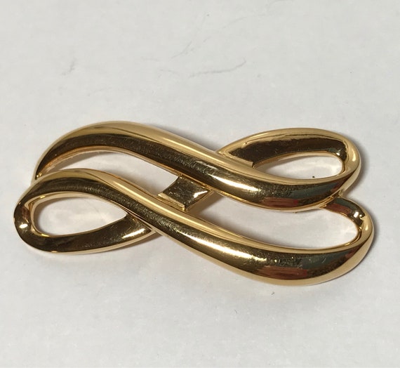 Vintage Monet gold tone pin brooch polished and  … - image 3