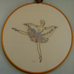 Ballerina Embroidery. Hand Embroidery design. Hoop art embroidery pattern. Hand Embroidered. Ballerina. Dancer embroidery