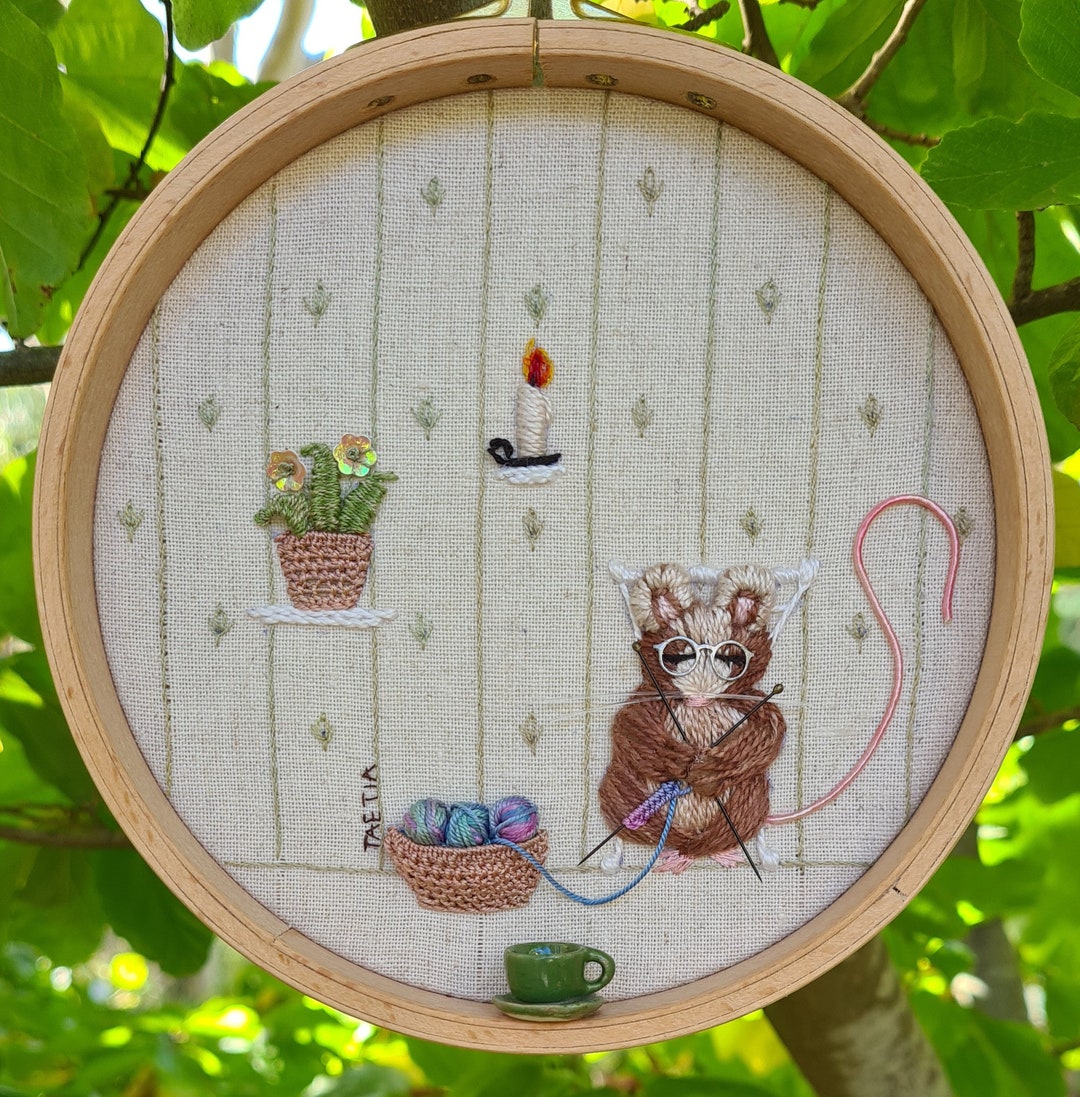 Mouse Embroidery PDF Pattern: Mama Mouse Knitting Babies (instant ...