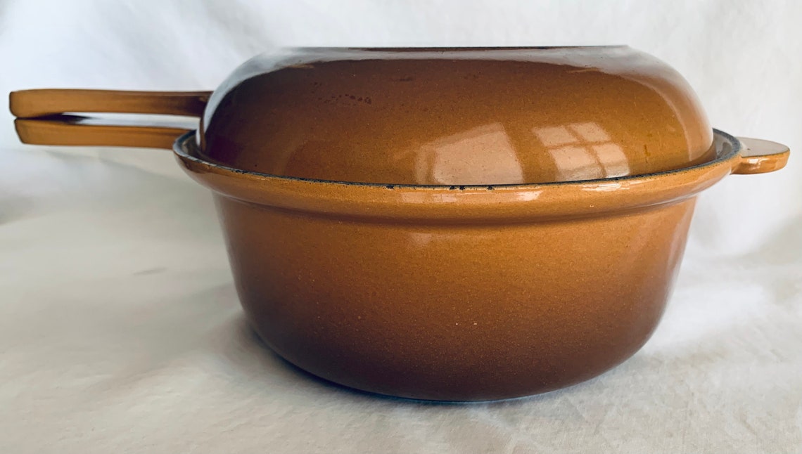 Vintage Le Creuset Enamel Cast Iron 22 Pot Sauce Pan Skillet Etsy