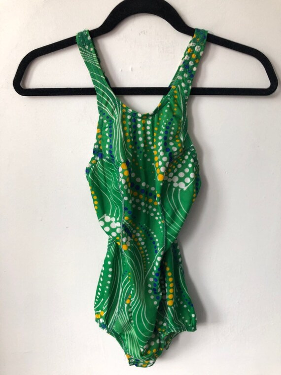 size 34 speedo swimsuit