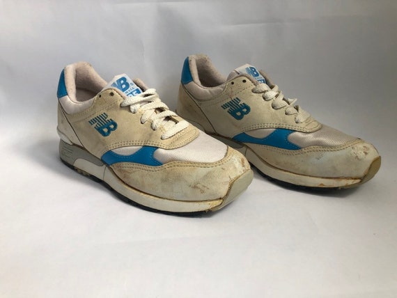 vintage sneakers womens