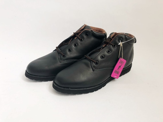 vintage LA gear city side street hiking sneakers shoes womens size 7 deadstock NIB 90s