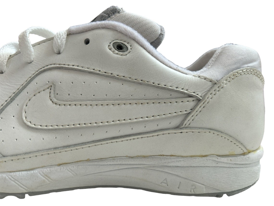 vintage nike air essential sneakers shoes womens size 10 deadstock 90s 1992 NIB, foto 2 di 5