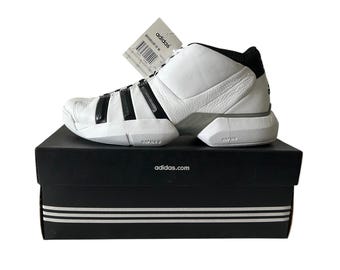 Vintage Adidas Bromium III basketbalsneakers voor dames, maat 9.5, ongedragen (nieuw in doos), 2002.