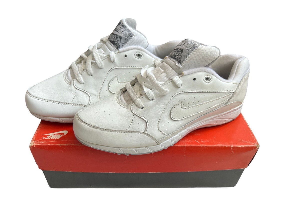 vintage nike air essential sneakers shoes womens size 10 deadstock 90s 1992 NIB, foto 3 di 5