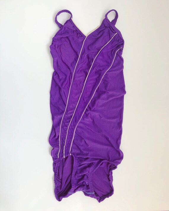 size 30 speedo swimsuit