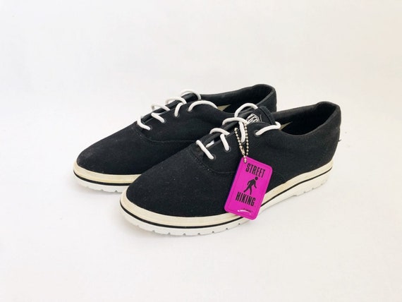 Vintage LA Gear City Heights Canvas Sneakers Shoes
