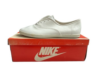 vintage nike capri low top sneakers womens size 9.5 deadstock 80s NIB