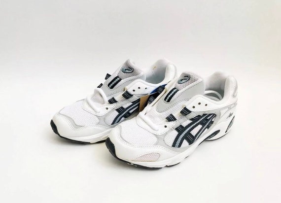 asics gel size 6
