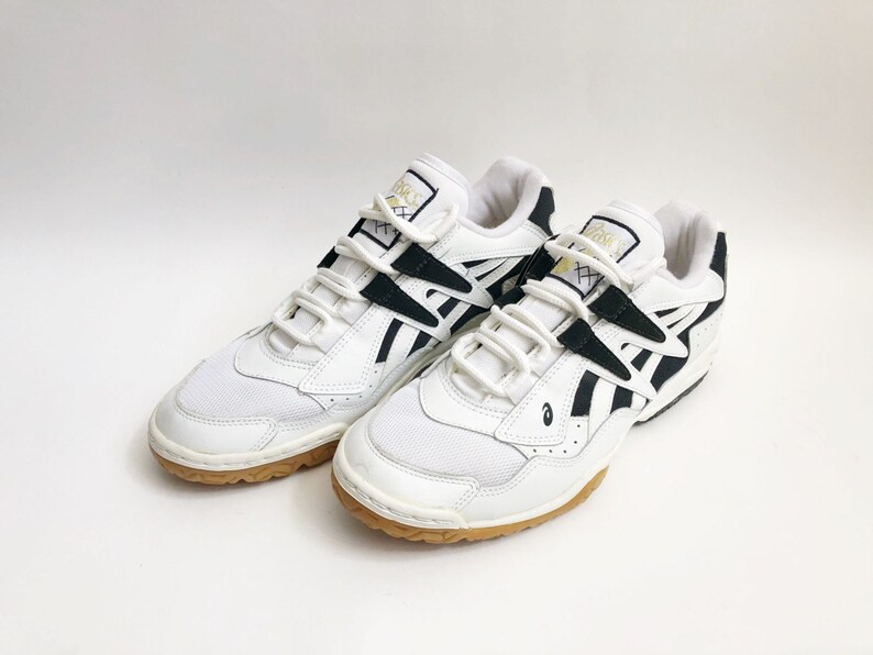 vintage asics sneakers