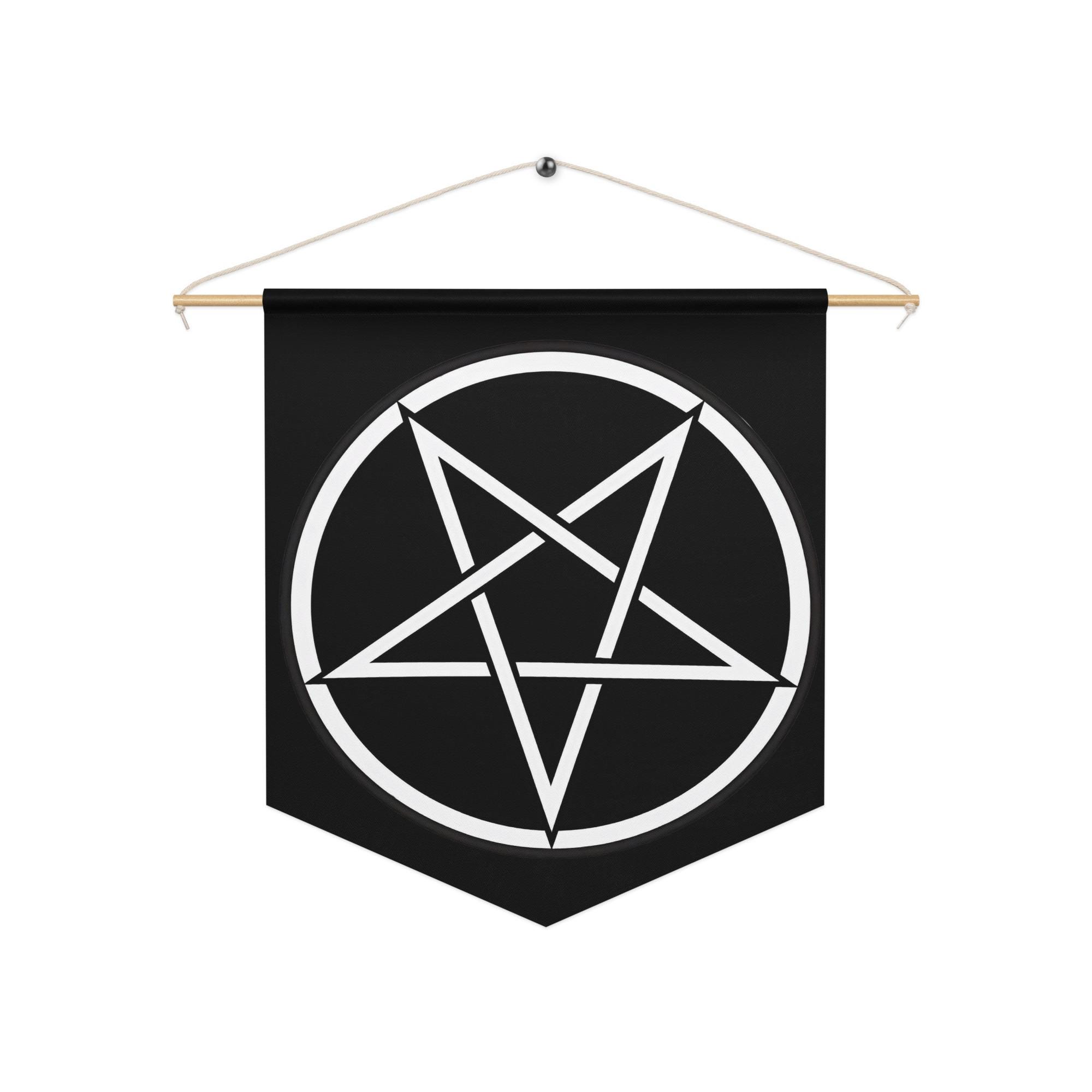 Trinity Pennant - Etsy
