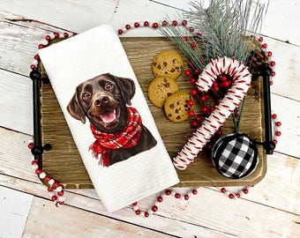 Christmas Chocolate Lab Kitchen Towel: Santa Hat Dog Gift