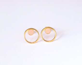 Gold ring studs, goldplated french jewelry, leather touch - NIL