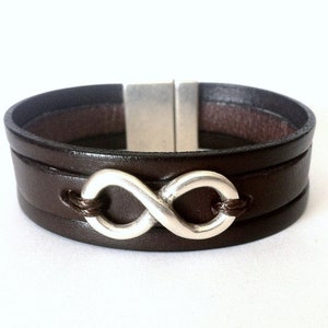 Leren manchetarmband voor mannen, leren Infinity-armband, aangepaste infinity-armband, liefdesarmband, jubileumcadeau, herencadeau