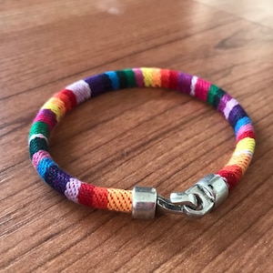 pulsera en cordon de algodon estampado etnico