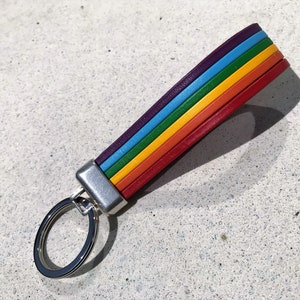 Regnbågsnyckelring i läder, Gay Pride-present