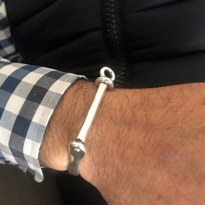 Silver Shackle Bracelet: Nautical Zamak Bangle (15-17cm Wrist)