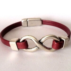 Infinity bracelet, men and women bracelet, custom bracelet, red bracelet, minimalist jewelry, gift for men, eternity bracelet