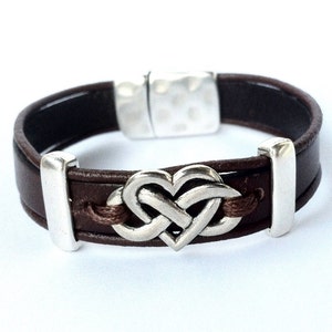 Infinity Armband für Männer und Frauen, Herz Infinity Armband, personalisiertes Geschenk, Lederarmband benutzerdefinierte, Jahrestagsgeschenk, Geburtstagsgeschenke