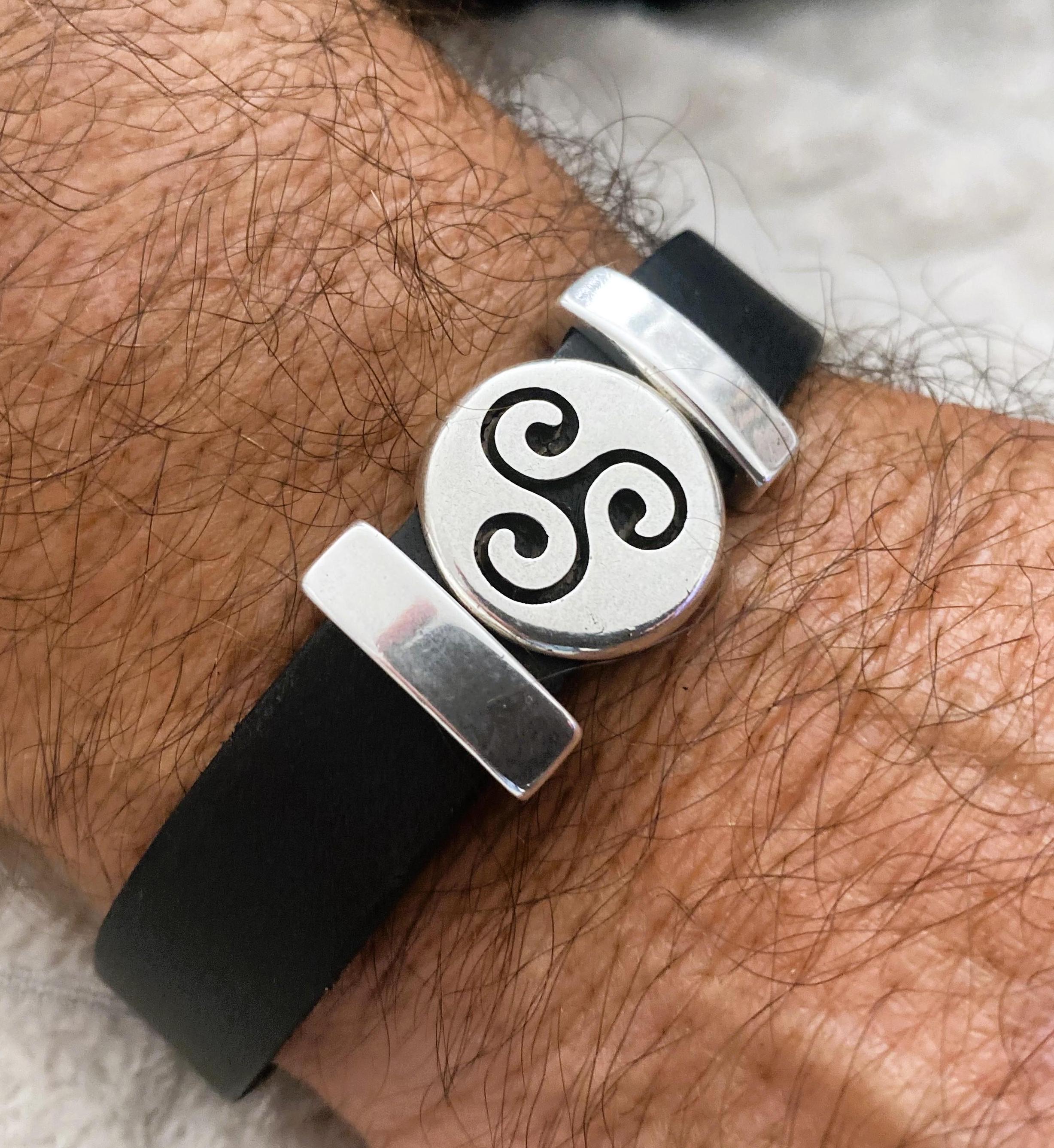 Triskel bracelet Italia