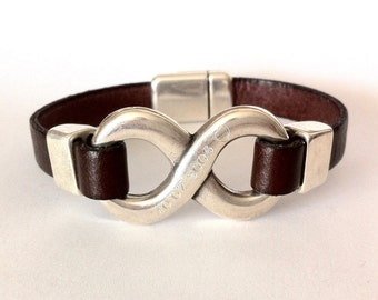 Engraved Leather Infinity Bracelet, Personalized jewelry, mens bracelet