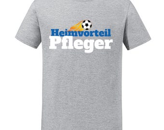 Heimvorteil Pfleger – Fußball T-Shirt für Erwachsene, S–XXL