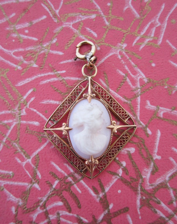 Antique 14K Gold Cameo Pendant -Victorian Cameo -
