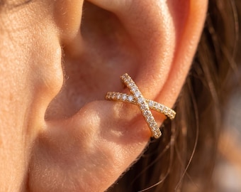 Örhänge i 925 sterlingsilver, 14K guldpläterad CZ, Elegant crossover-örhänge, Minimalistisk örhängesstapel