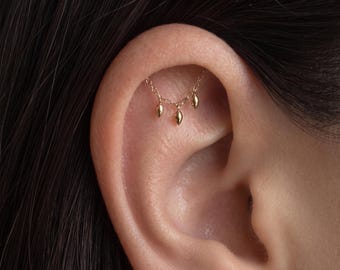 Chaîne de boucle d'oreille Hidden Helix | Labret à dos plat en argent sterling 925 | Boucle d'oreille cartilage plaquée or 18 carats | Bijou d'oreille pendant délicat