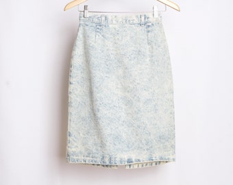 DENIM high waisted JEAN midi skirt SIZE 7 listed faded acid wash finish subtle blue & white