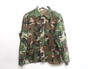 vintage 70s 1980s vintage CAMOUFLAGE outsider LONG sleeve CHORE jacket pocket -- size large men's jacket