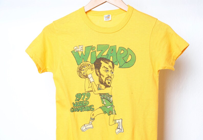 women/'s extra small SONICS t-shirt vintage 1979 SEATTLE SUPERSONICS world champions The Wizard Gus Williams basketball youth size large