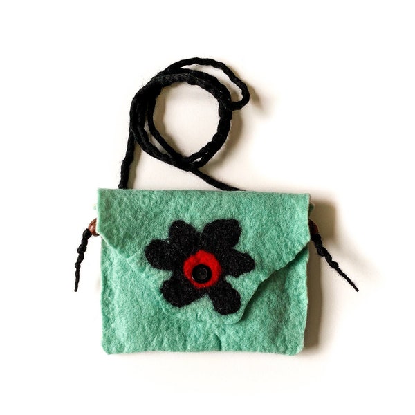 Gevilte tas, mint groen voelde koppeling met bloem decoratie, groene wol tas, Cross Body zakje, voelde me portemonnee, cadeau voor haar, voelde schoudertas