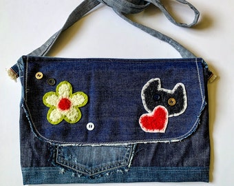 Recycled denim bag, upcycled blue jeans messenger with felt flower and cat, used denim crossbody bag, catlover handbag, gift for her, OOAK