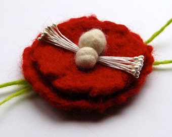 Felt flower pin brooch, hand felted jewelry, round, red and white flower pin, Nice christmas gift, felt flower hair clip, gifts for her