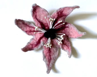 Hand felted flower brooch - pink and grey, felt flower hair clip, flower felt pin, corsage, big flower brooch, gift for her, felt flower pin